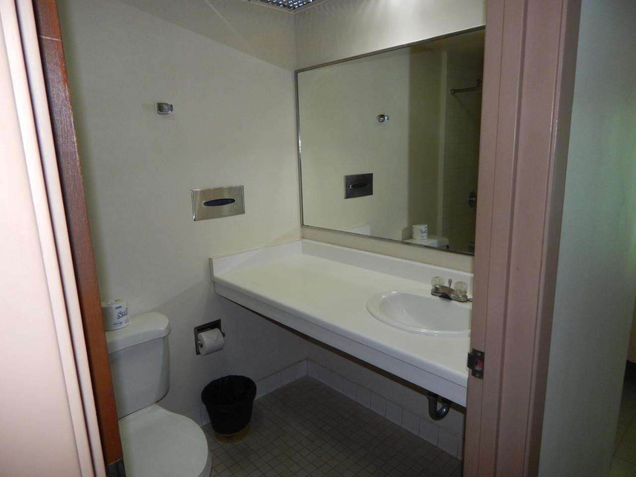 Esa Bay View Hotel Colonia Екстер'єр фото